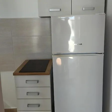 Uki Apartment Premantura